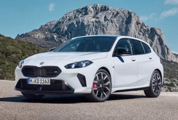 BMW 1-Series 120d M Sport Pro (Automată, 2.0 L, 5 locuri)