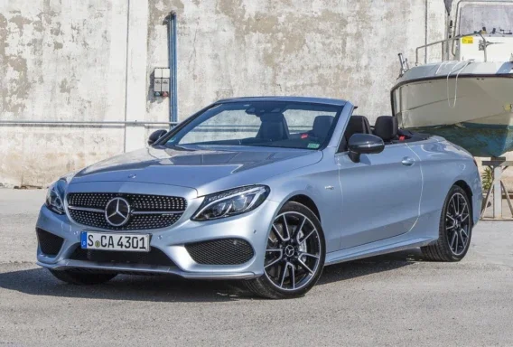 Mercedes-AMG C-Class Cabrio (Automată, 3.0 L, 4 locuri)