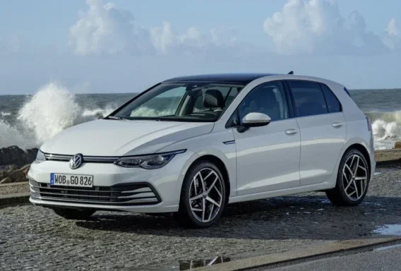 Volkswagen Golf (Manuală, 1.4 L, 5 locuri)