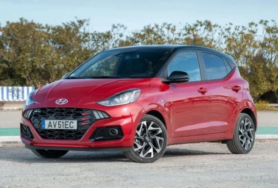 Hyundai i10 (Automată, 1.0 L, 5 locuri)