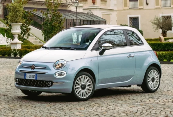 Fiat 500 (Manuală, 1.2 L, 4 locuri)