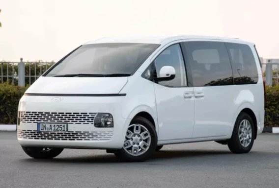 Hyundai Staria (Automată, 3.5 L, 9 locuri)